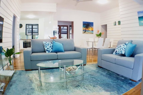Great Northern Beach House - Tourism Caloundra 0