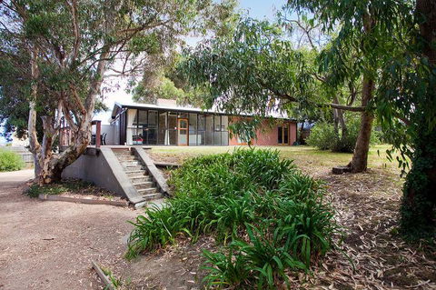 Great Ocean Retreat 43 - Tourism Caloundra 0