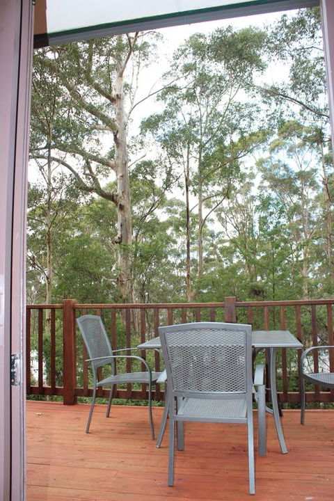 Green Leaves Cabin - Tourism Caloundra 3