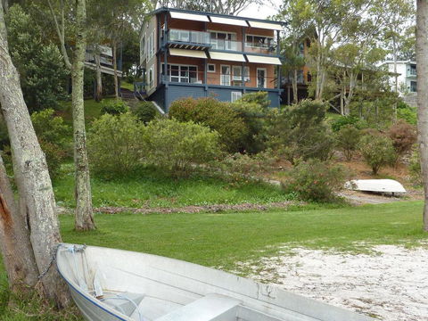 Green Point Lakehouse - Tourism Caloundra 0