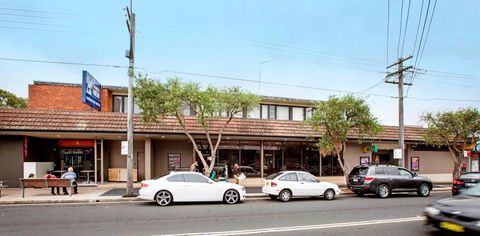 Greenacre Hotel - Tourism Caloundra 3
