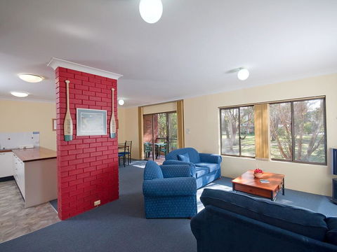 Gretel Close, Maeva Lodge, Unit 04, 14 - Tourism Caloundra 2