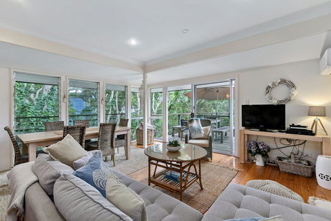 Grevillea - Tourism Caloundra 1