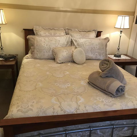 Guest House On Hyde - Tourism Caloundra 3