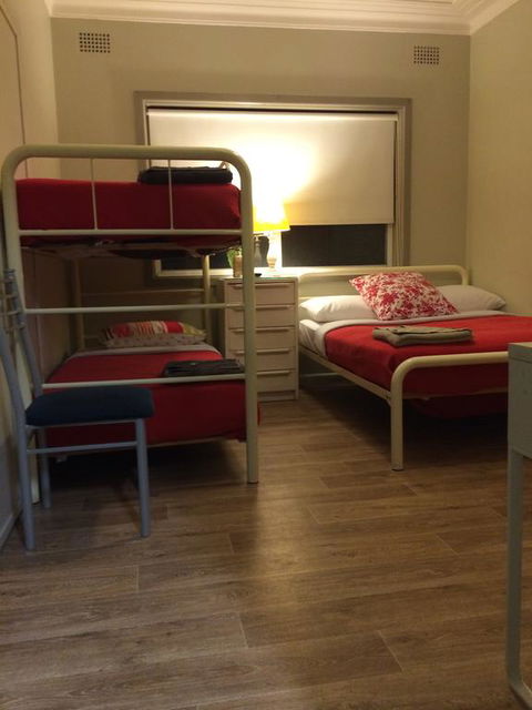 Guesthouse 83 - Tourism Caloundra 3