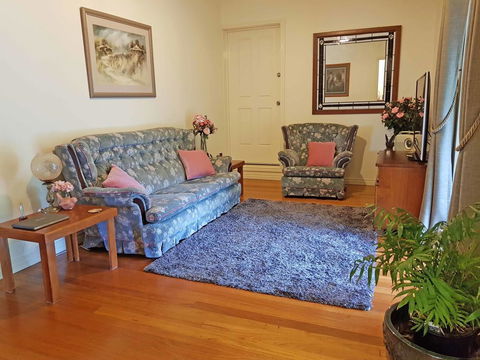 Gumtree House Montville - Tourism Caloundra 2
