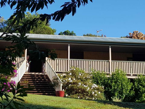 Gumtree House Montville - Tourism Caloundra 2
