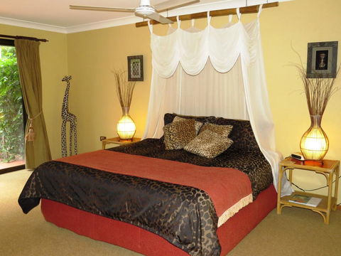 Gumtree On Gillies Bed And Breakfast - Tourism Caloundra 0