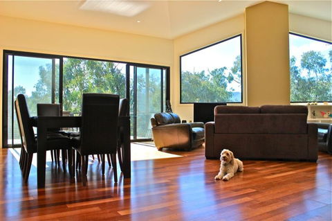 Gumtree Villa - Tourism Caloundra 0