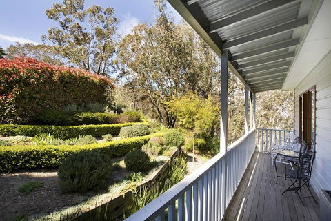 Gumview Cottage - Tourism Caloundra 0