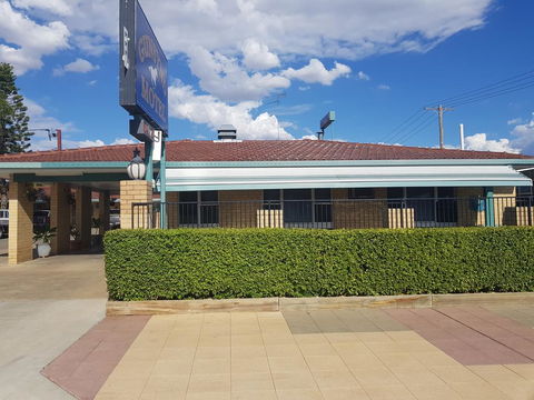 Gunsynd Motor Inn - Tourism Caloundra 1