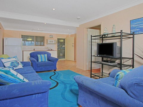 Gunyah - An Idyllic Coastal Getaway - Tourism Caloundra 1