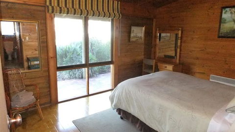 Gunyah Valley Retreat - Tourism Caloundra 3