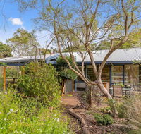 Hakea Bush Cabin - Tourism Caloundra