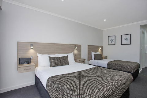 Hamilton Lonsdale Motel - Tourism Caloundra 3