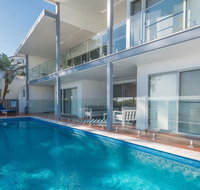 Hamptons Coastline Retreat- Waterfront with a Heated Pool - Tourism Caloundra