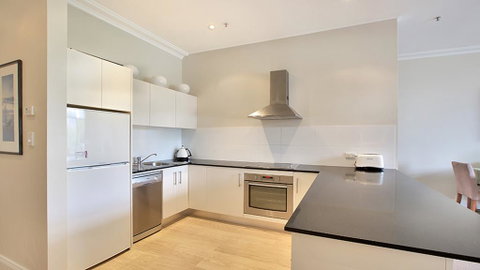 Harbour Fringe Apartment - Tourism Caloundra 3