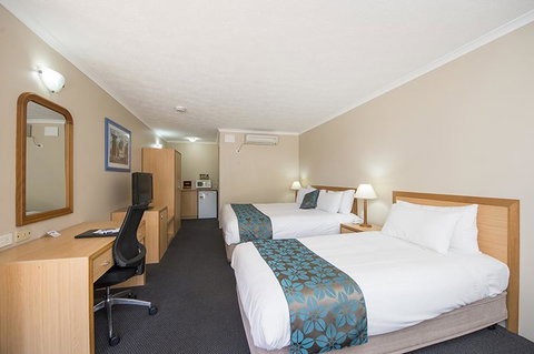Harbour Sails Motor Inn - Tourism Caloundra 2