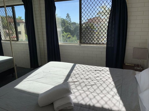 Harbour Side Resort - Tourism Caloundra 1
