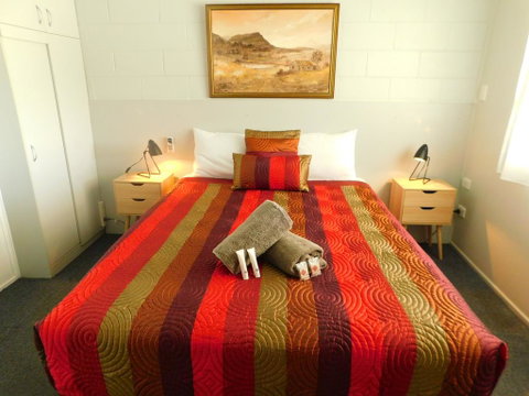 Hatton Vale Motel - Tourism Caloundra 3