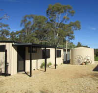 HEATHCOTE SHIRAZ COUNTRY STAYS - Tourism Caloundra