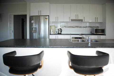 Highview On Victoria Coffin Bay - Tourism Caloundra 2