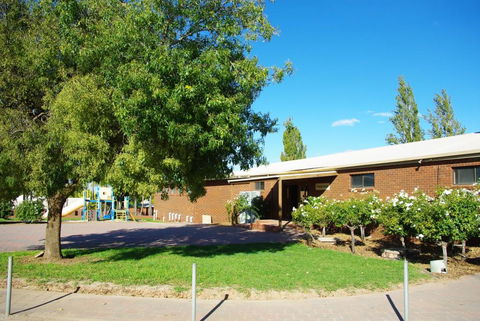 Hilltop Resort - Tourism Caloundra 1