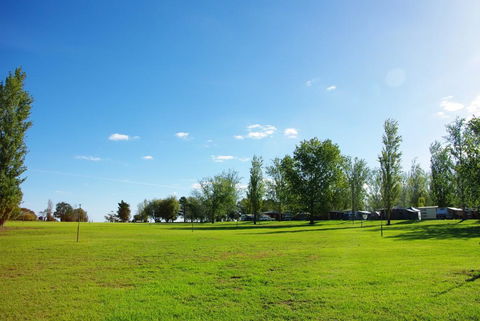 Hilltop Resort - Tourism Caloundra 2