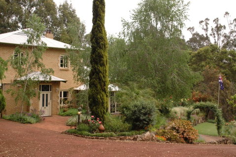 Holberry House - Tourism Caloundra 1
