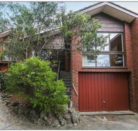 Holiday Home in the Heart of Anglesea - Tourism Caloundra