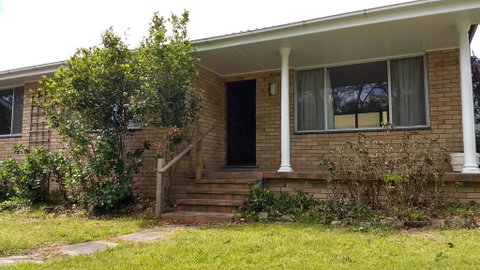 Hollyhill Cottage - Tourism Caloundra 1