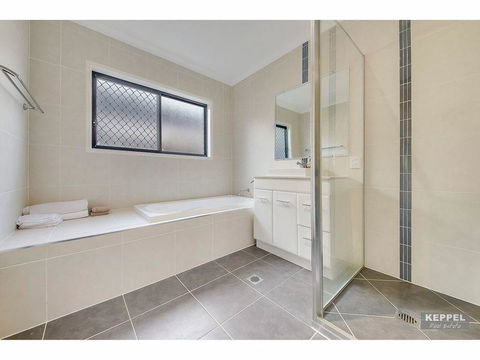 Home Sweet Home - Tourism Caloundra 0