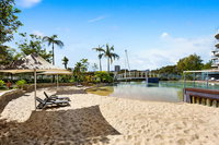 Homebush Bay Self-Contained Modern Two-Bedroom Apartments BEN