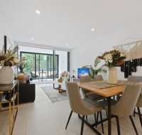 HomeHotel-New and walking to shoppingSuper clean