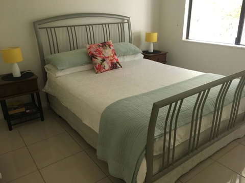 Honeybee House - Tourism Caloundra 1