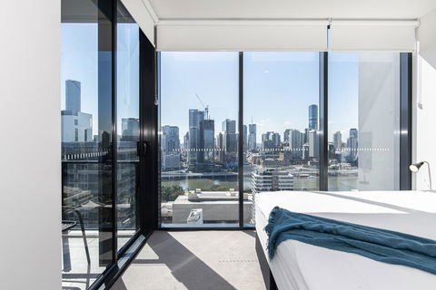 Hostrelax Residences On Merivale Street - Tourism Caloundra 3