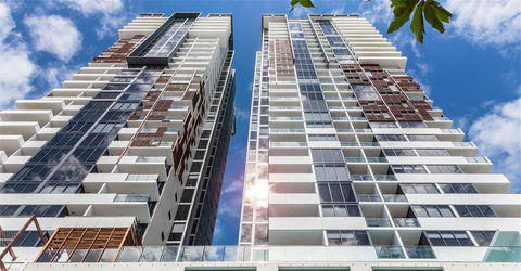Hostrelax Residences On Merivale Street - Tourism Caloundra 0