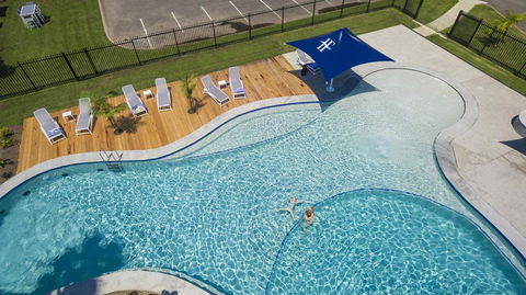 Hotel Forster - Tourism Caloundra 0