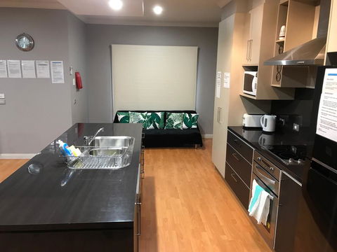 Island Blue Holiday House - Tourism Caloundra 2