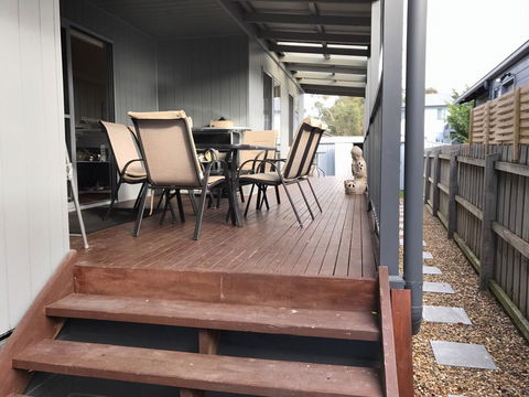 Island Blue Holiday House - Tourism Caloundra 1
