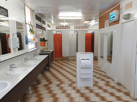Jacaranda Holiday Park - Tourism Caloundra 1