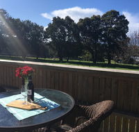 Jacaranda Retreat. Refreshing Recharge Relax  - Tourism Caloundra