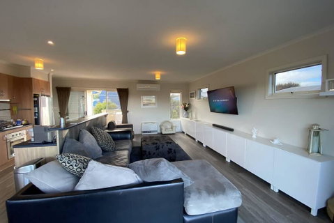 Jan Juc Ocean Views - Pet Friendly - Tourism Caloundra 2