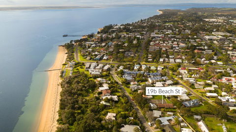 Jenny Wrens Nest @ Cowes - Tourism Caloundra 3
