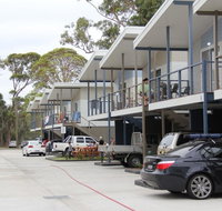 Jervis Bay Holiday Cabins - Tourism Caloundra