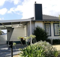 Jesson Crescent Dandenong Cozy House - Tourism Caloundra