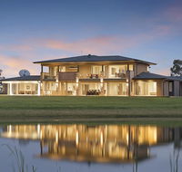 Jolong Park Club House - Tourism Caloundra