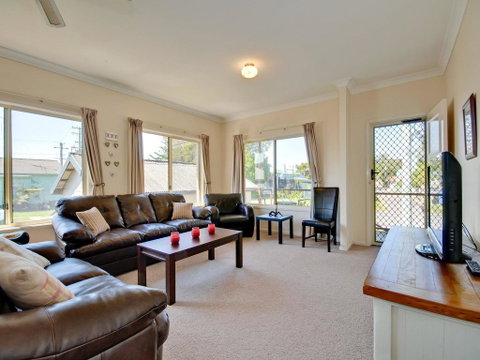 Just 4 Fun - Tourism Caloundra 3