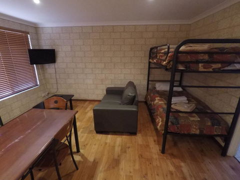 Kalbarri Tudor Holiday Park - Tourism Caloundra 3