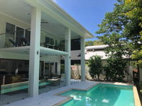 Kallista Ocean Edge Estate Palm Cove 5 min to the beach and restaurants
